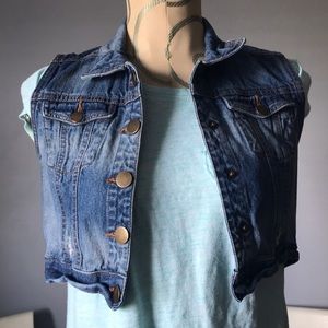 Red Camel denim vest large
